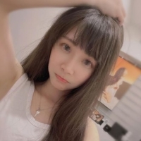 靜一：娃娃臉鄰家妹，活潑可愛，剛出來兼職