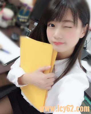 洛洛.jpg