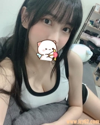 芙芙：163cm E奶，性感俏皮巨乳，甜音酥麻